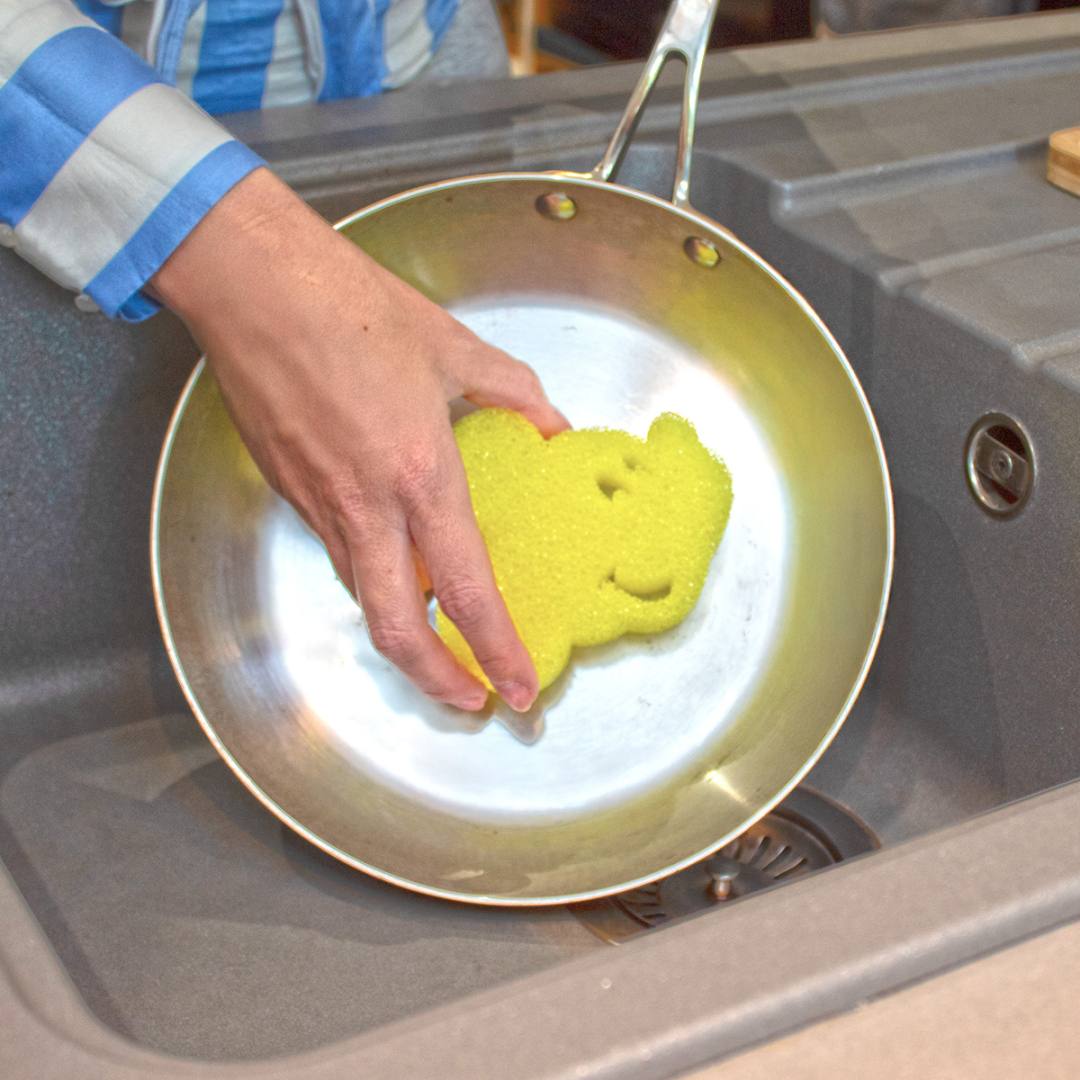 Губка для чищення скрабер Мікі Маус Disney Mickey Mouse Scrub Daddy, 1 шт