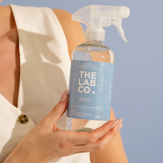 Освіжувач для тканин The Lab Co. Energising Fabric & Room Spray Заспокійливий аромат, 500 мл