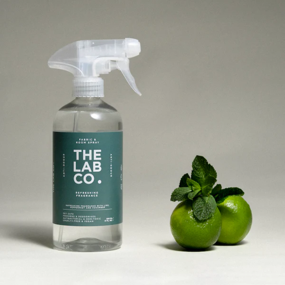 Освіжувач для тканин The Lab Co. Refreshing Fabric & Room Spray Освіжаючий аромат, 500 мл