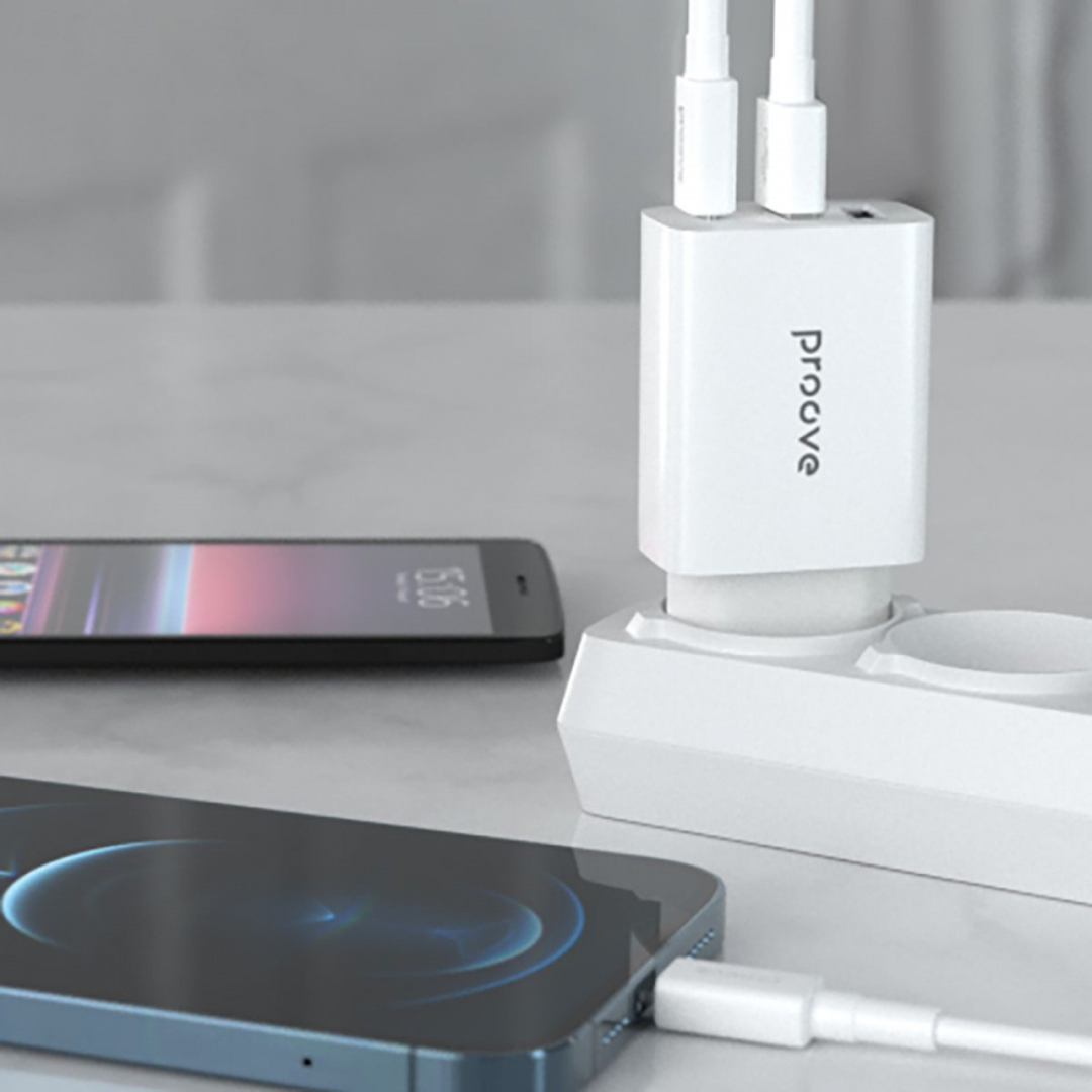 Мзп Proove Rapid 30W (2 USB + Type-C) white